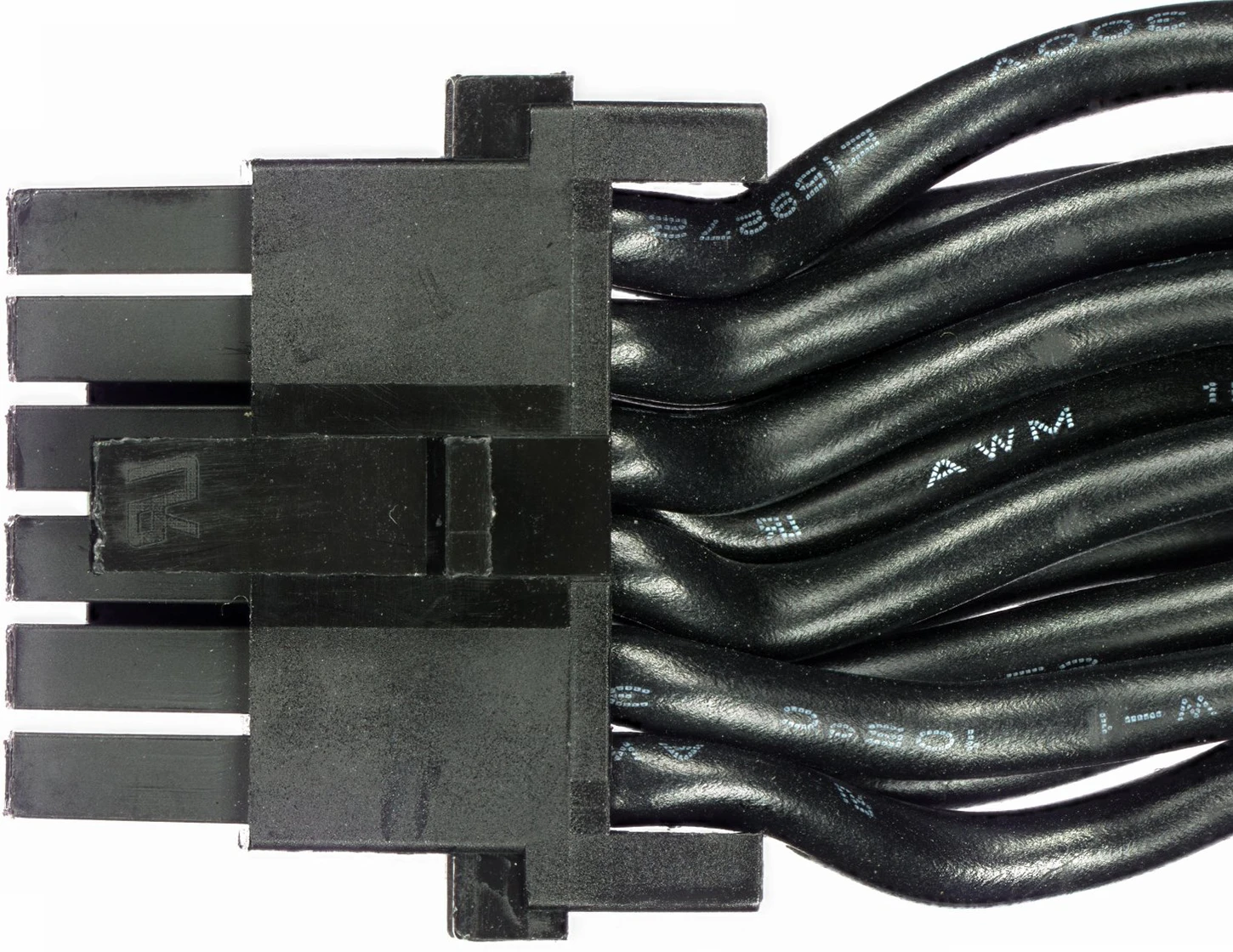 Cooler Master Igor Connecteur 90 1