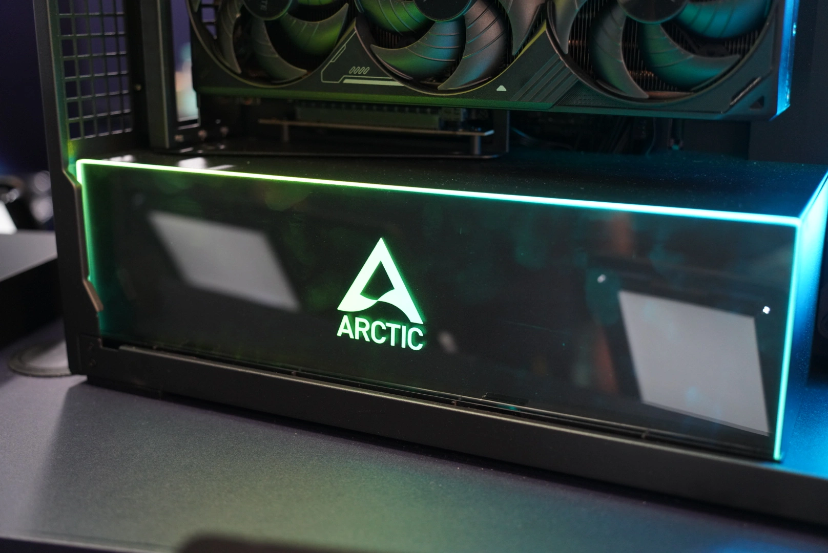 Arctic Cooling Computex2025 Xtender Glass