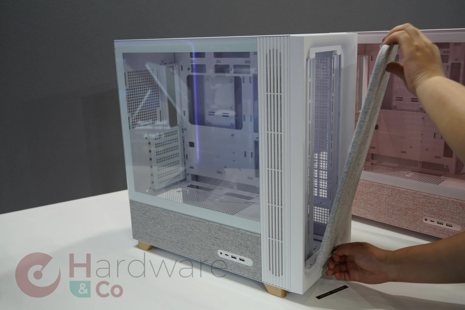 Tryx Computex25 Flova Dismount