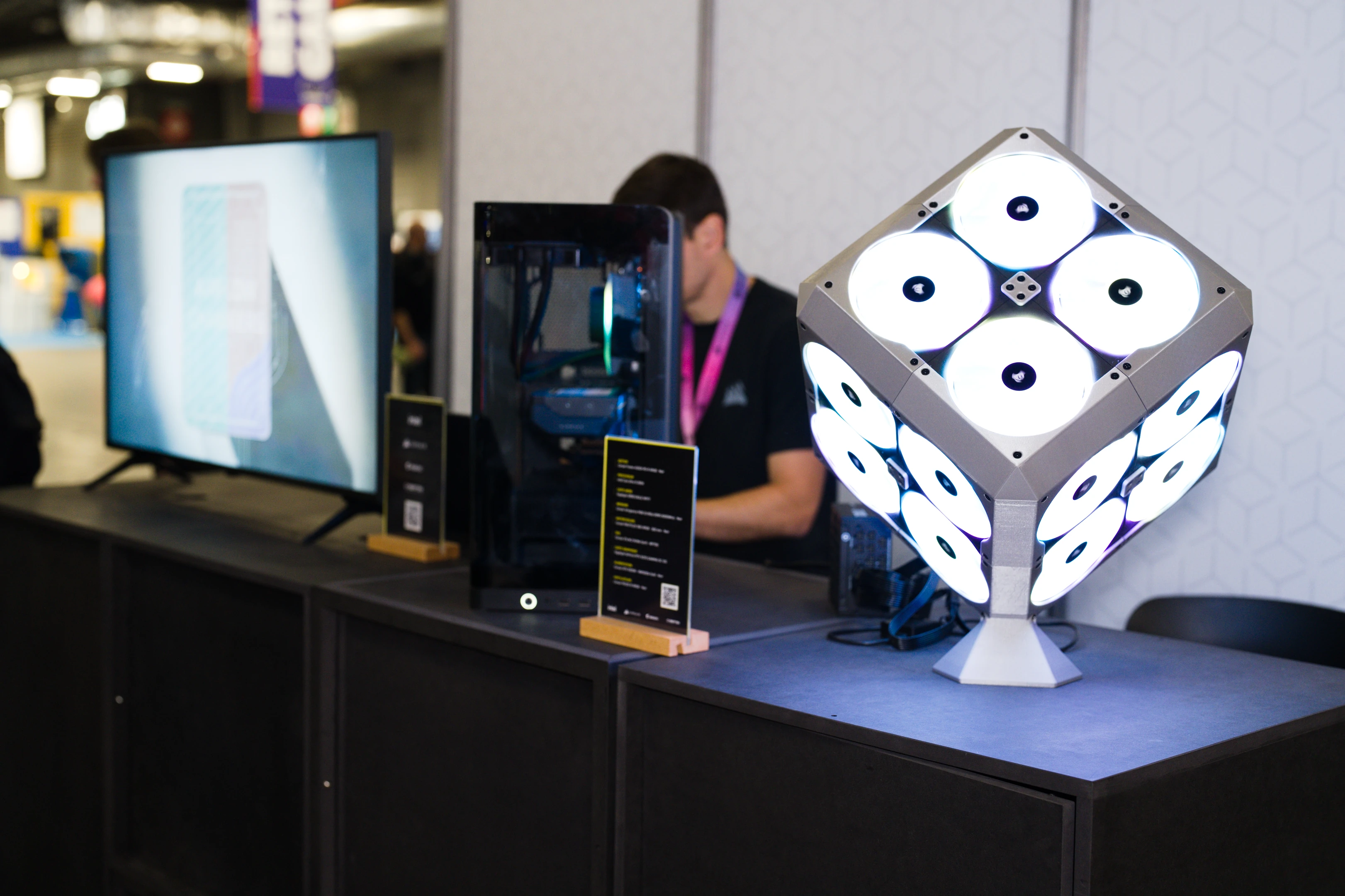 Pgw25 Corsair Fan Square