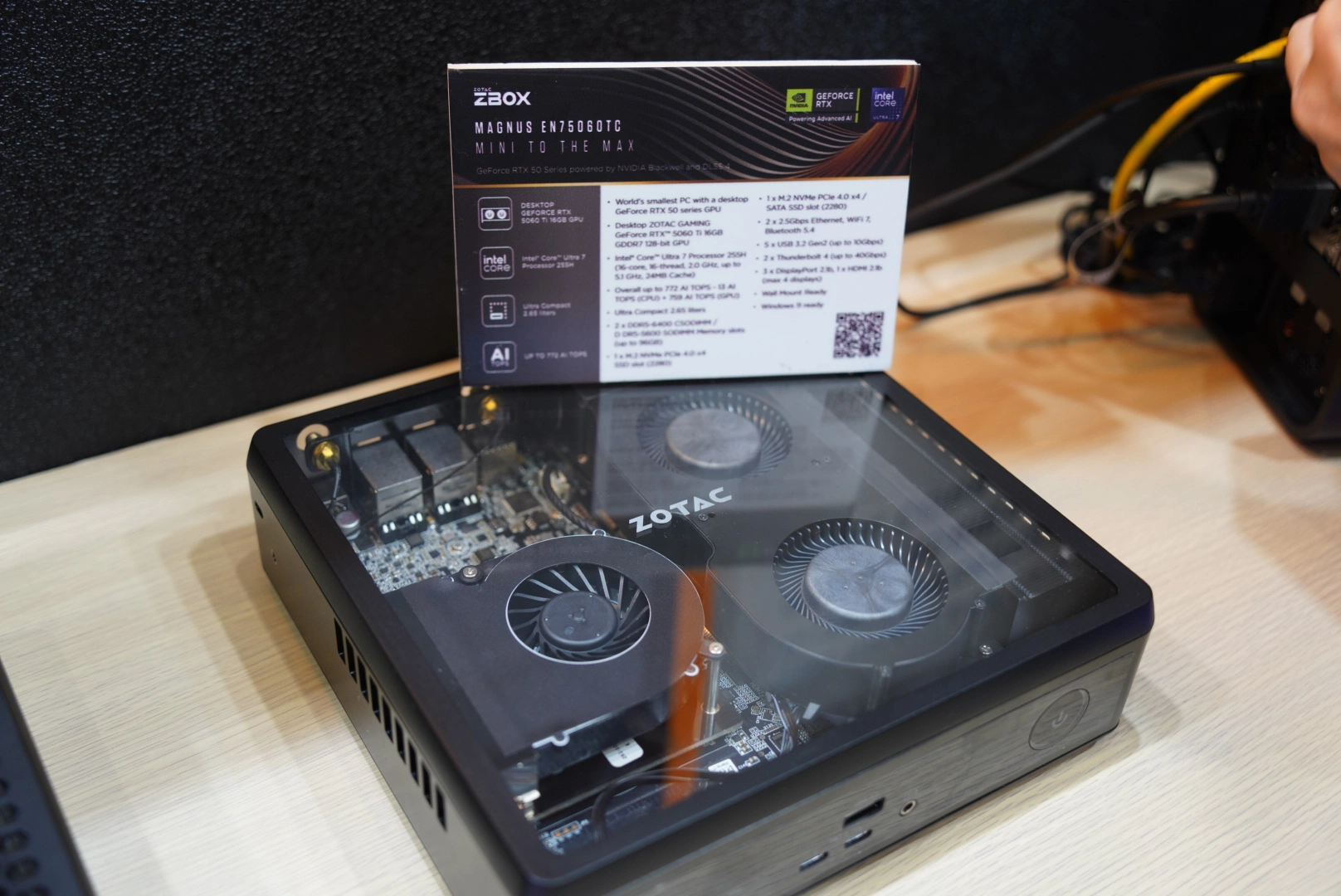 Zotac Computex Magnus En Transparent
