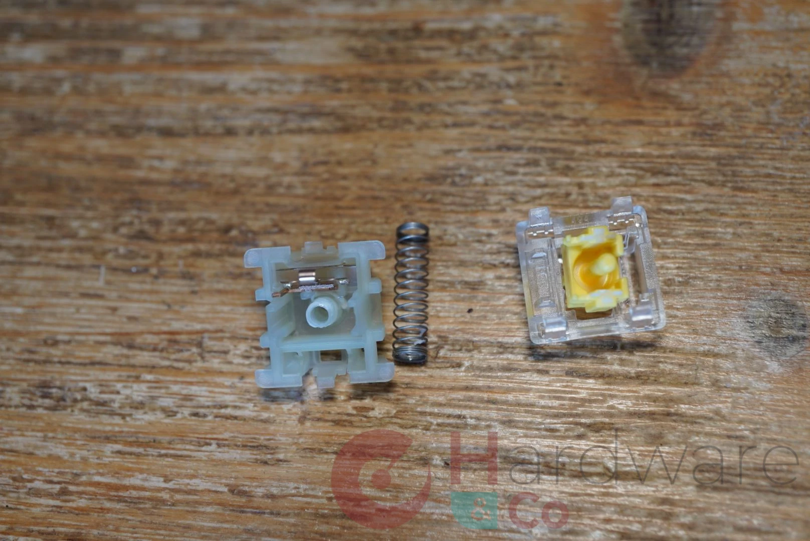 Cherry MX Honey