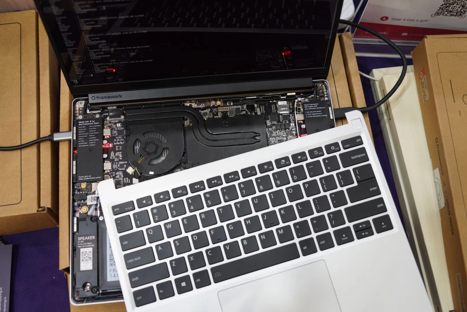 Deepcomputing  Dc Roma Motherboard Semiopened