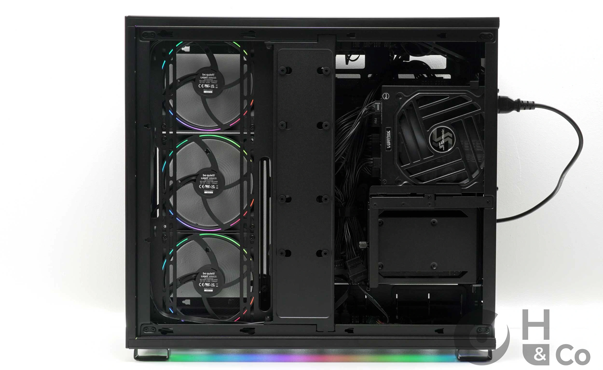 le compartiment arrière du Light Base 900 FX