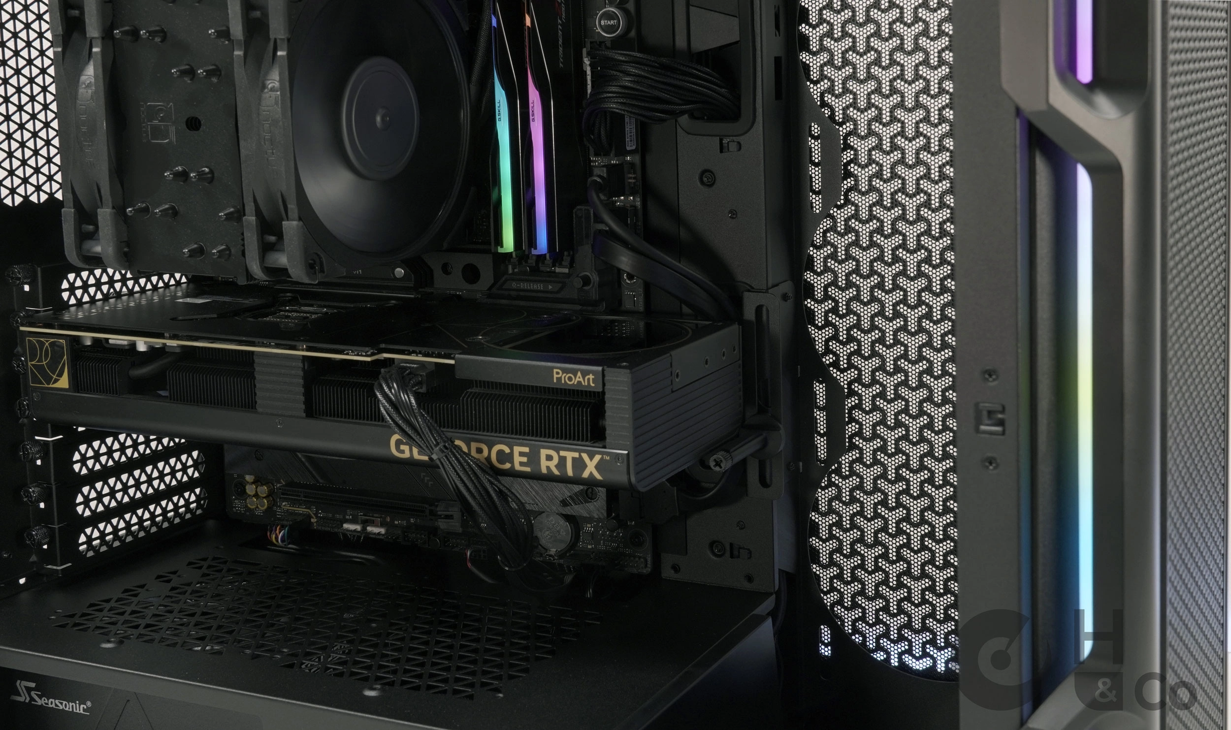 Support GPU sur 5000T LX RGB