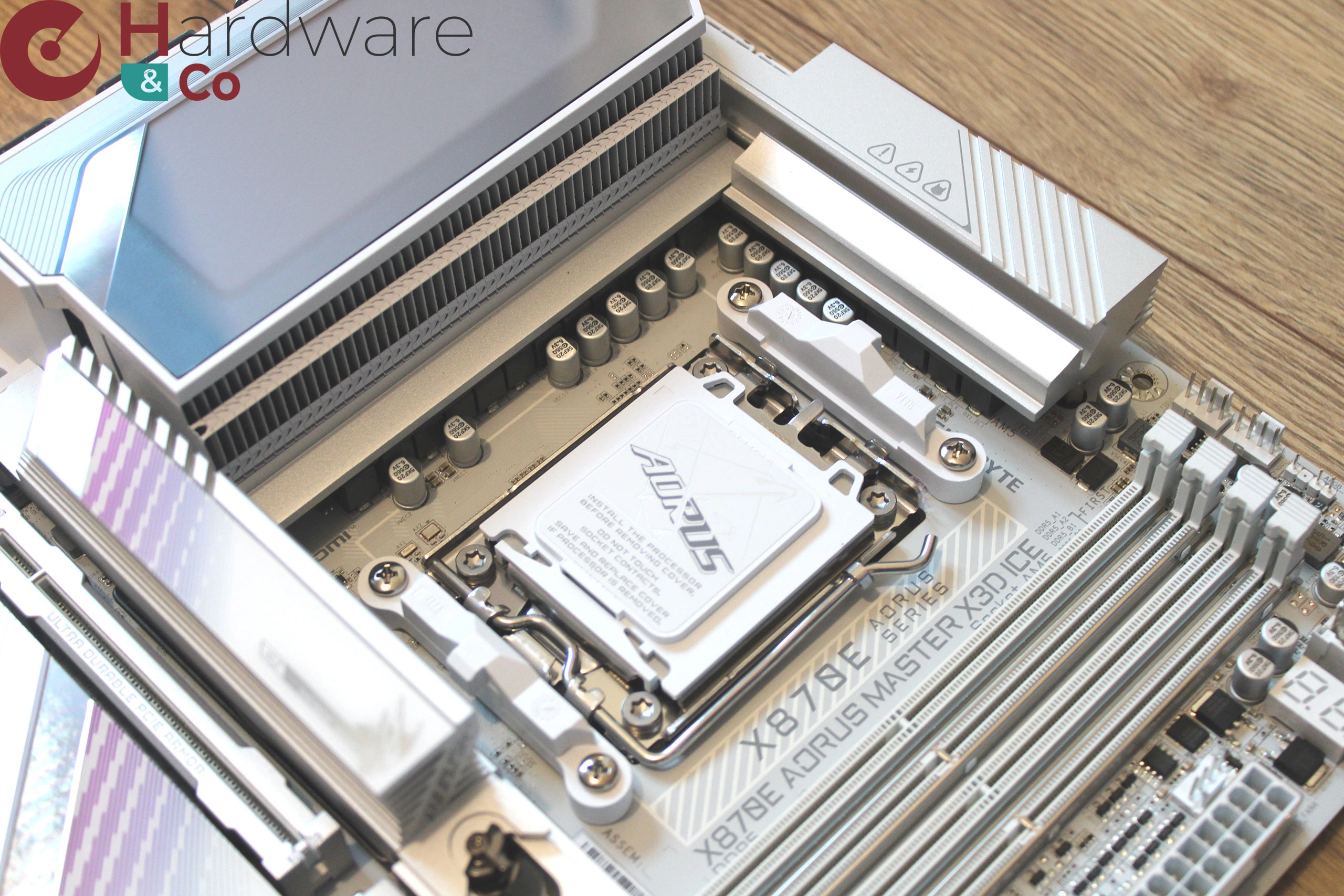 Gigabyte X870e Aorus Master X3d Ice Radiateur Vrm