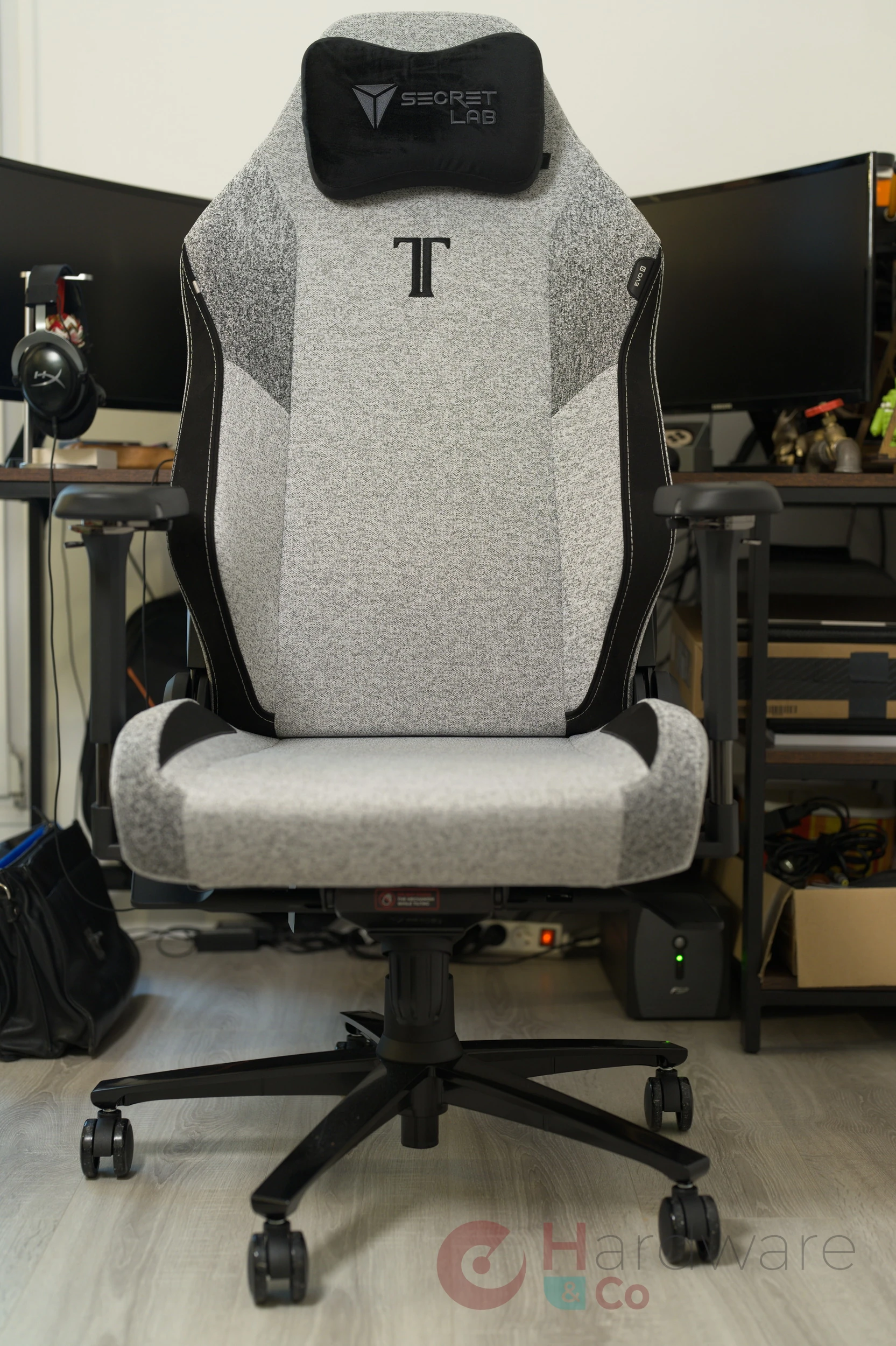 Secretlab Titan Evo Front