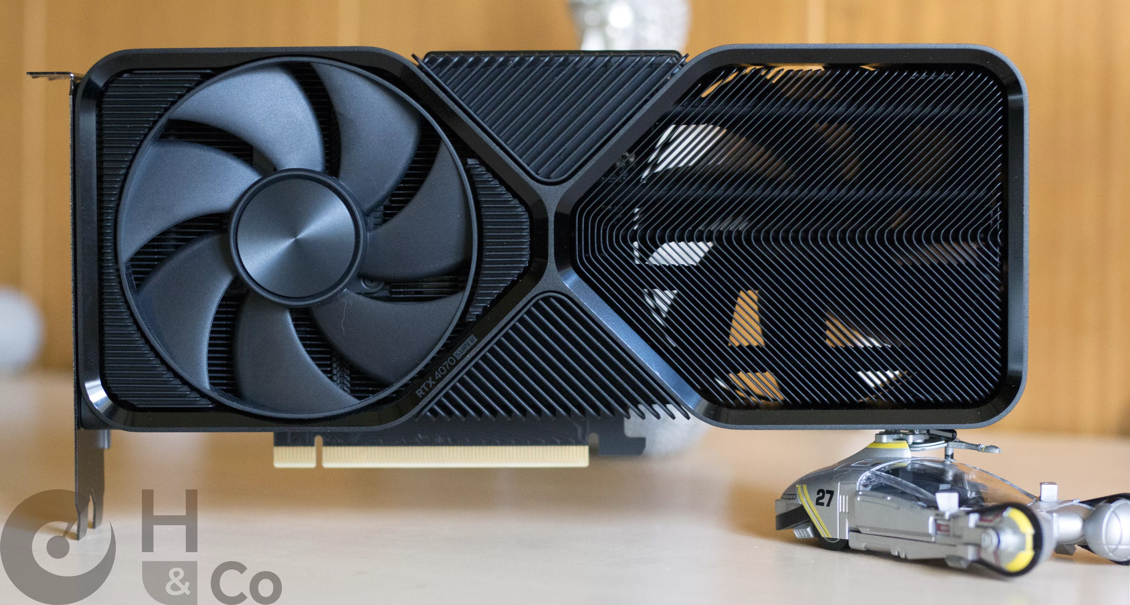 Nvidia Geforce Rtx 407 Super Founders Edition Recto
