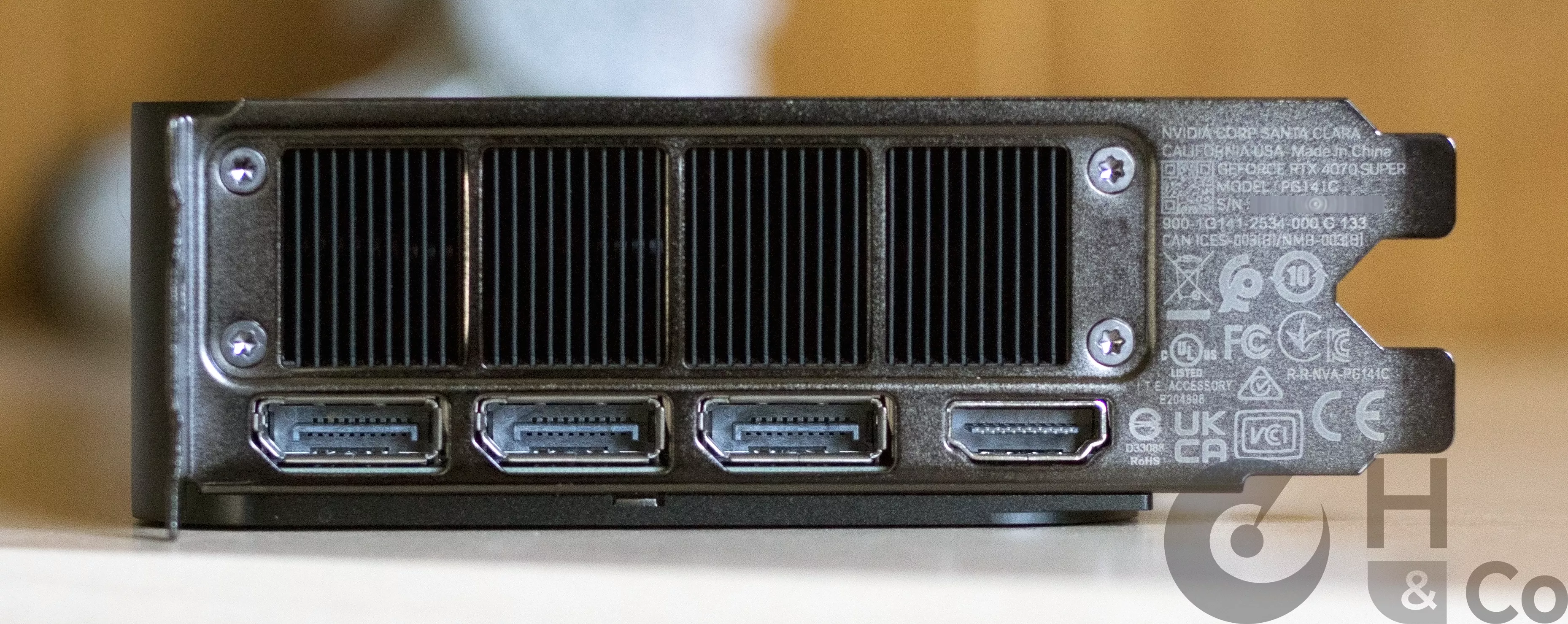 Nvidia GeForce RTX 4070 SUPER Founders Edition : connectique vidéo