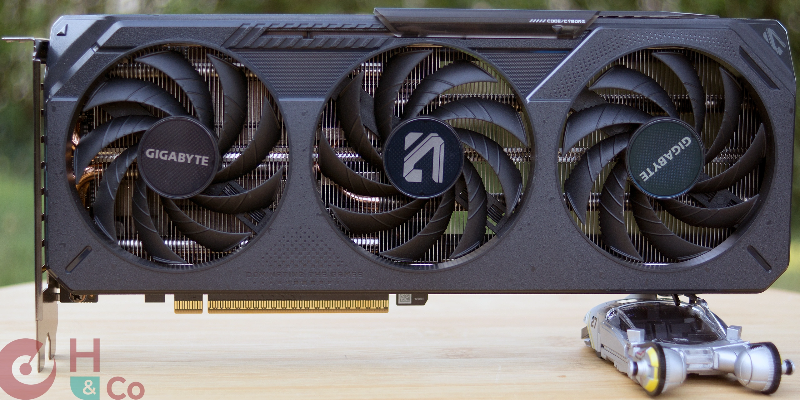 Gigabyte RTX 5050 Gaming : face avant