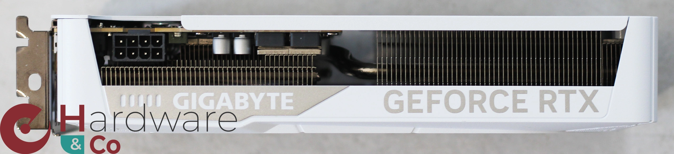 Gigabyte Rtx5060 Eagle Vue Dessus