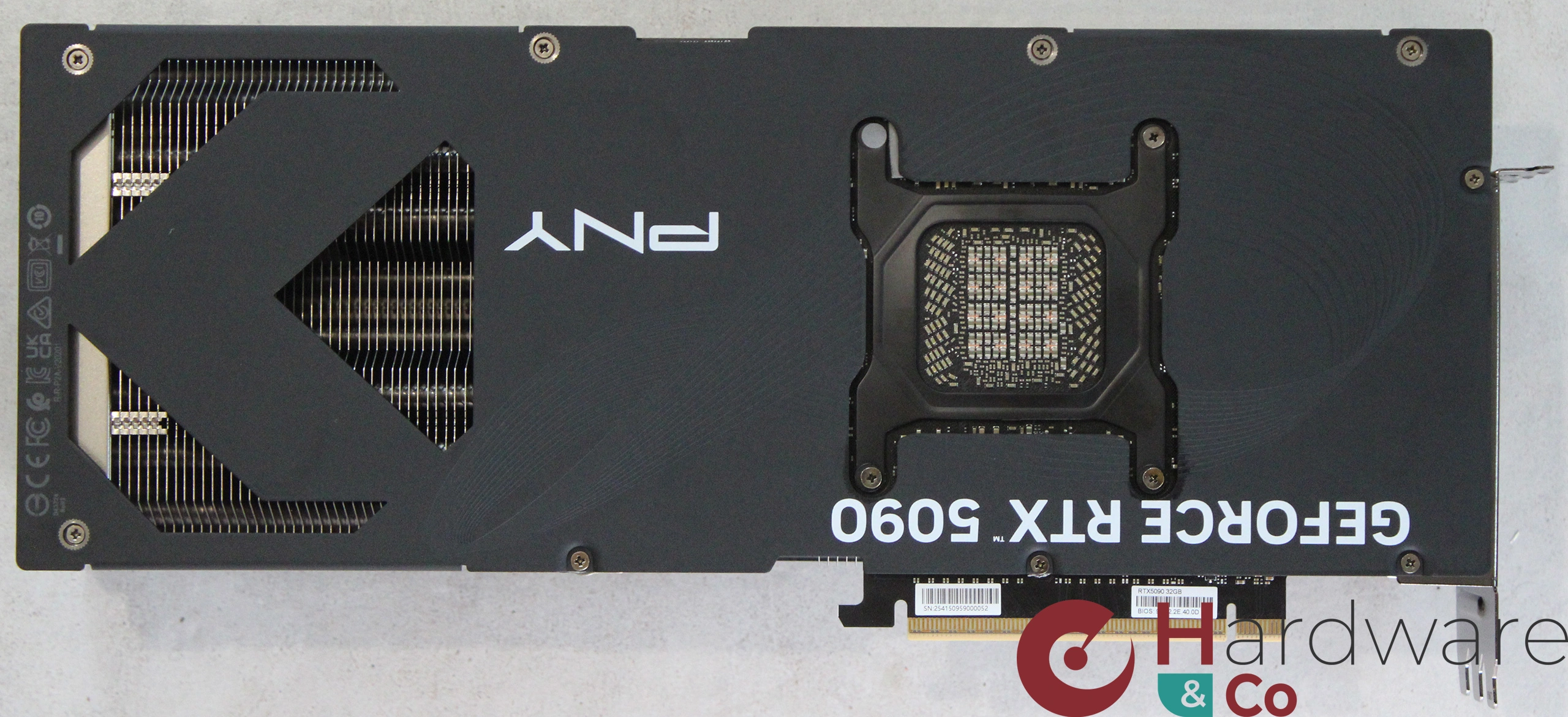 Pny Rtx5090 Triple Fan Oc Backplate