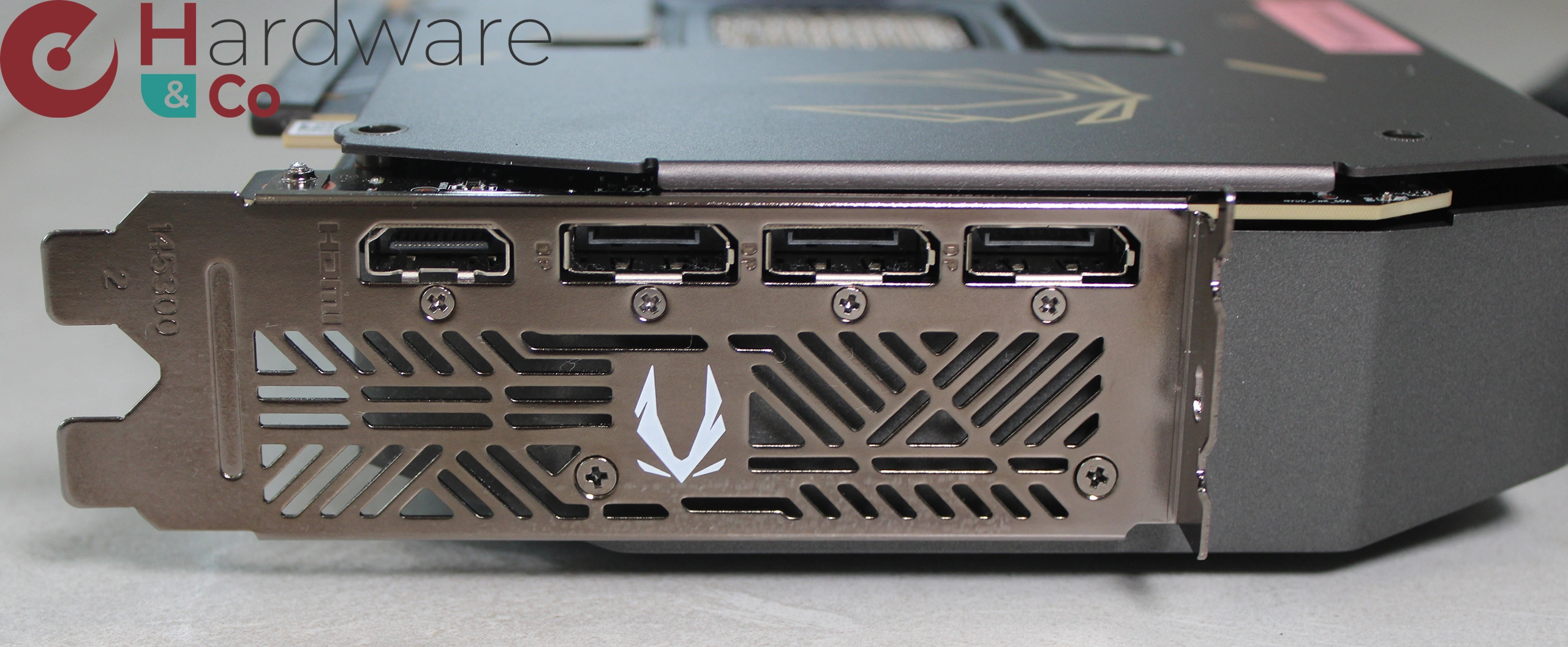 Zotac Rtx5090 Arcticstorm Aio Carte Backpanel