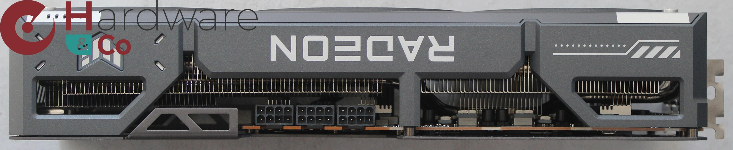 Asus Rx9070xt Tuf Oc Vue Dessus