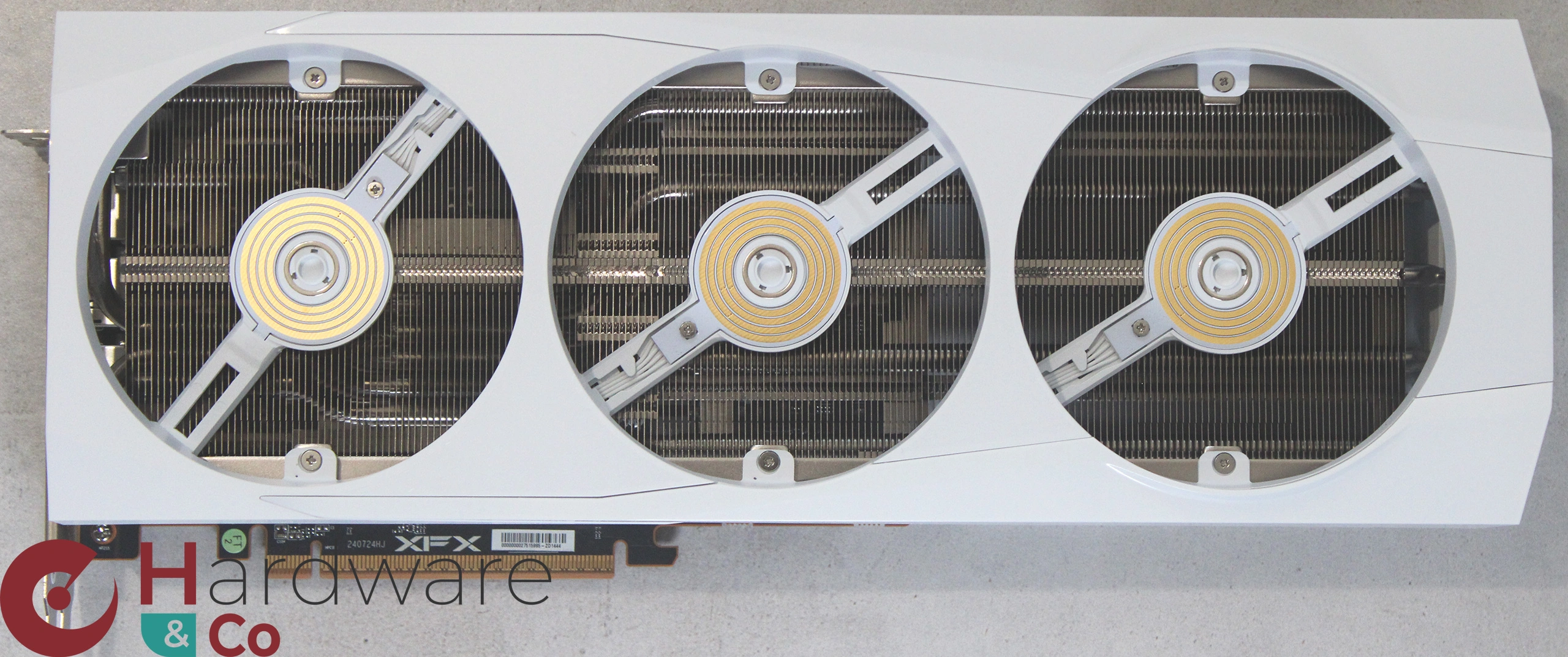 Xfx Rx9070xt Swift White Led Ventilateurs Out