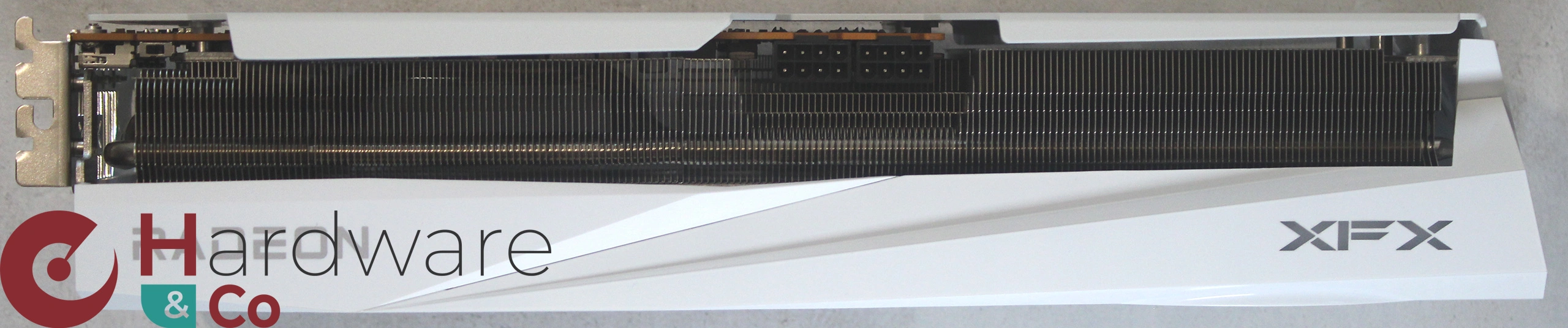 Xfx Rx9070xt Swift White Vue Dessus