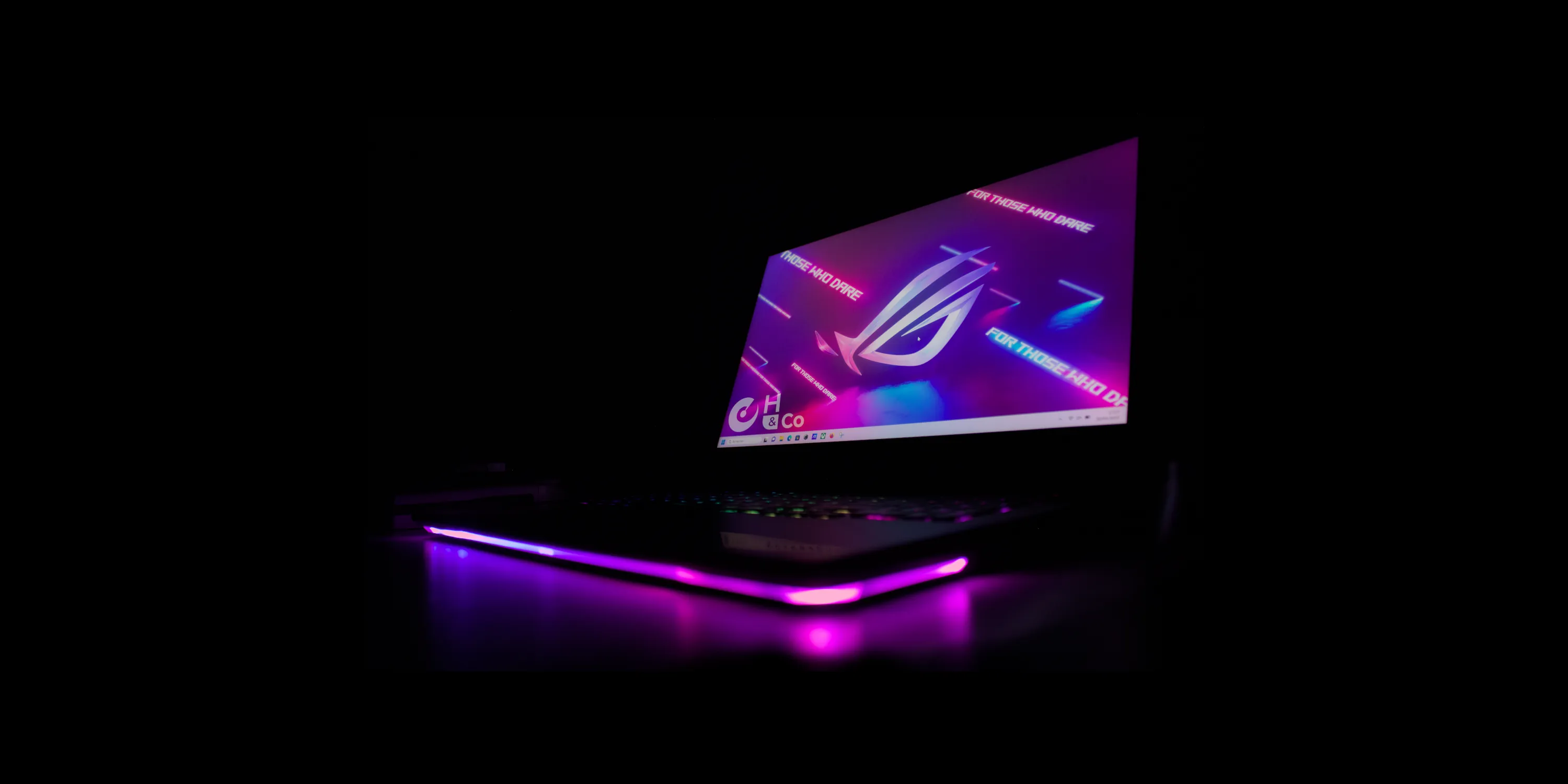 Asus Rog G733p By Night