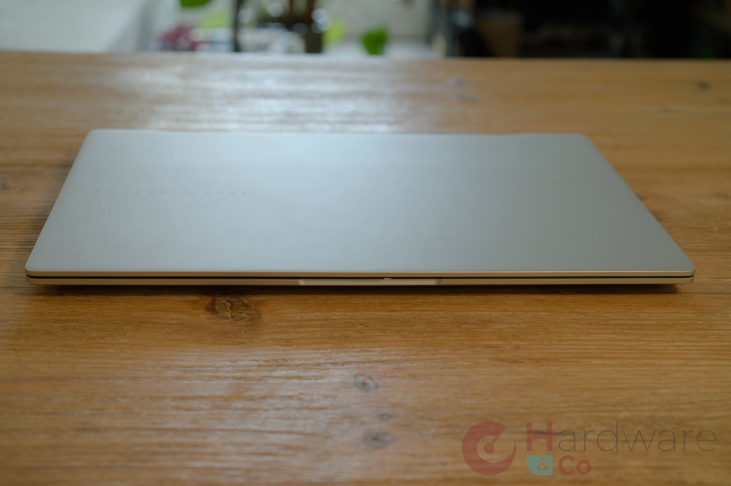 Asus Vivobook S 15 Closed Front