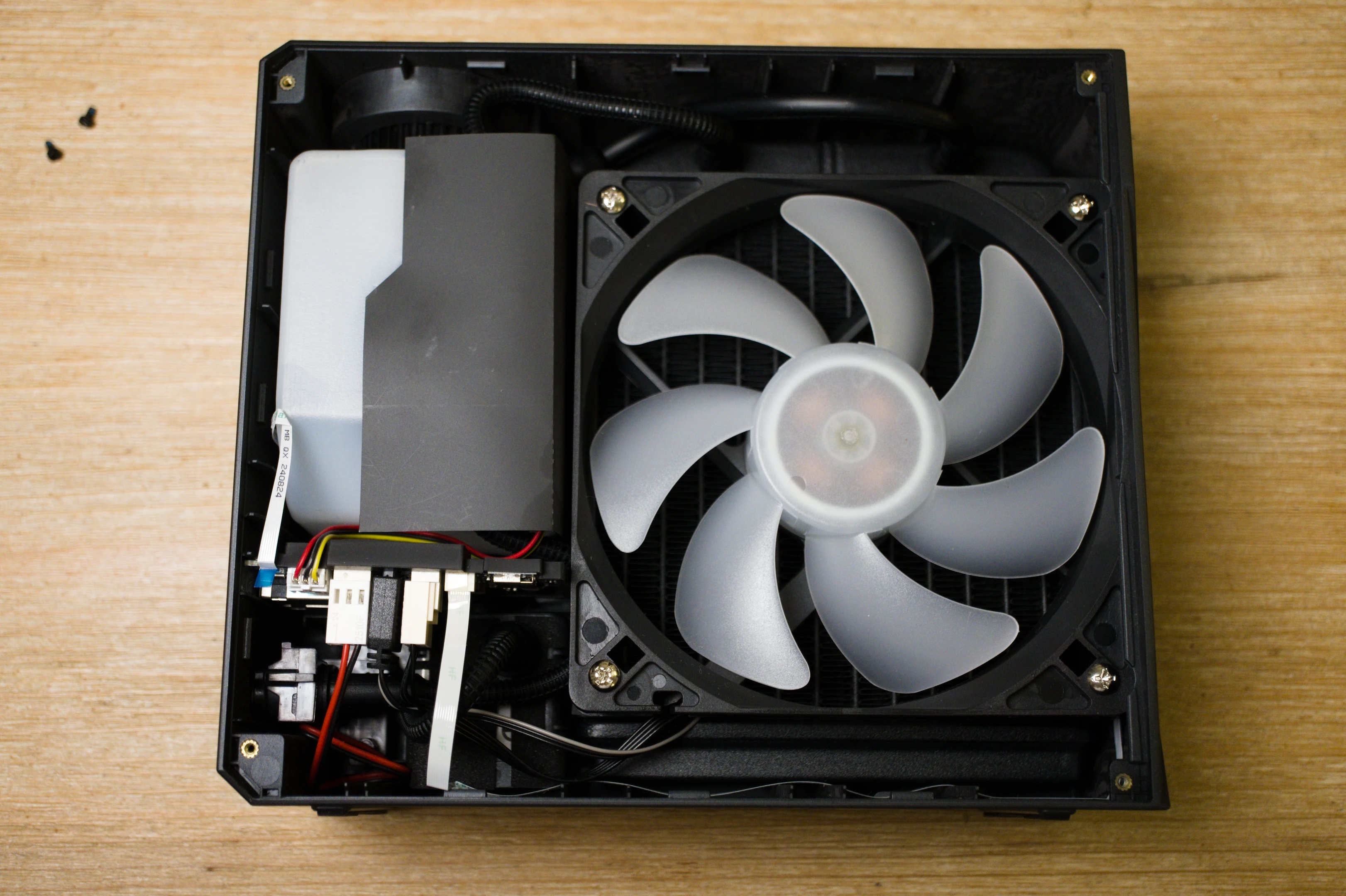 Pcspecialist Recoil 16 Amd Lcu Inside2