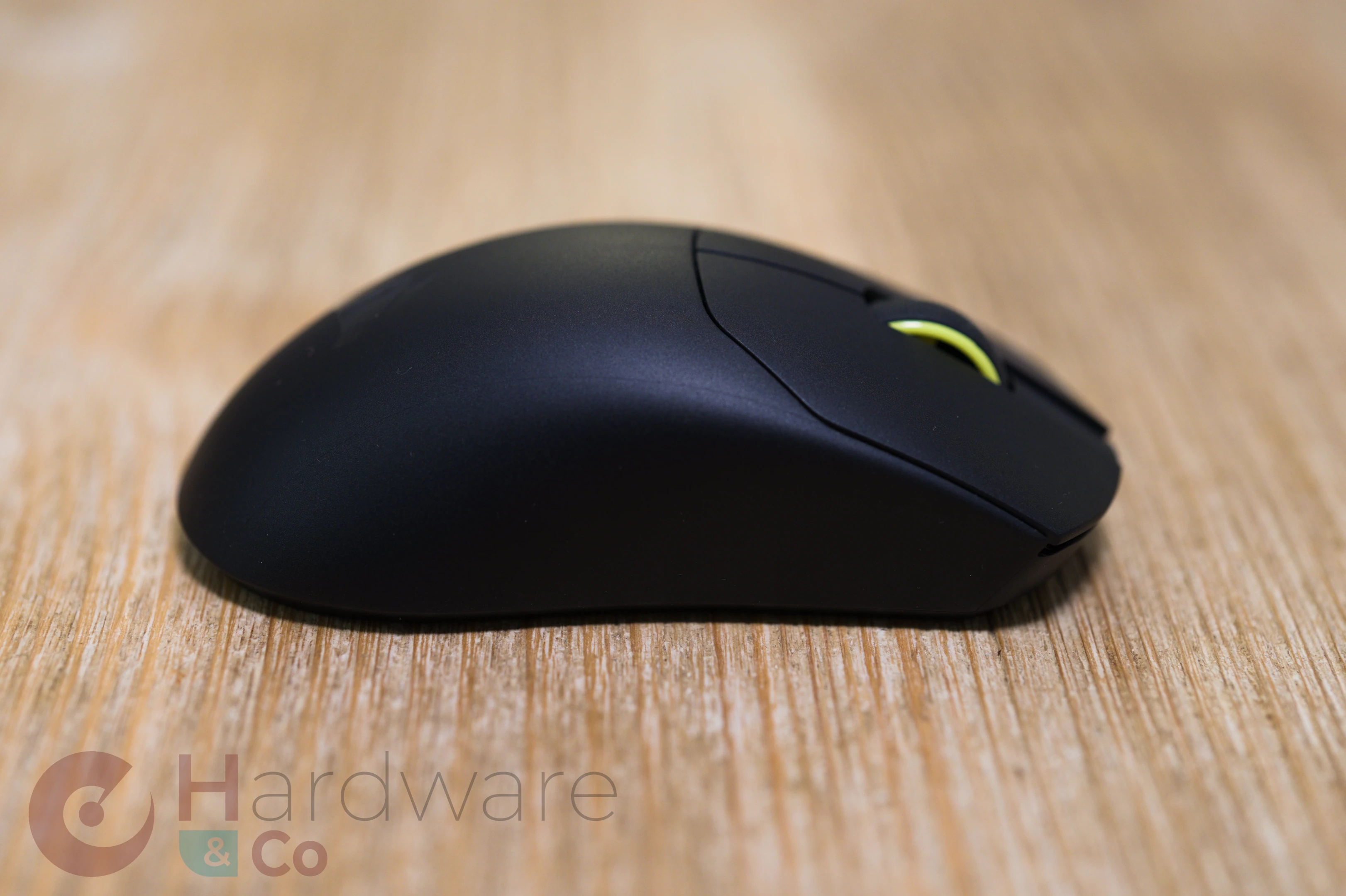 Corsair Sabre Pro Wireless V2 Cote Droit