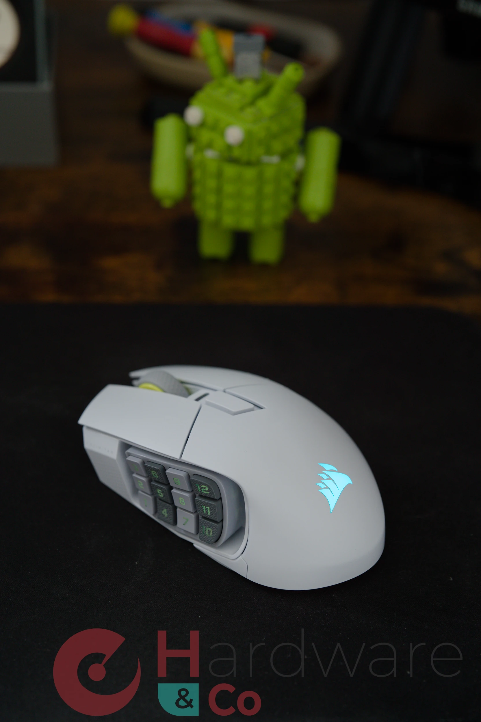 Corsair Scimitar Se Elite Wireless Portrait