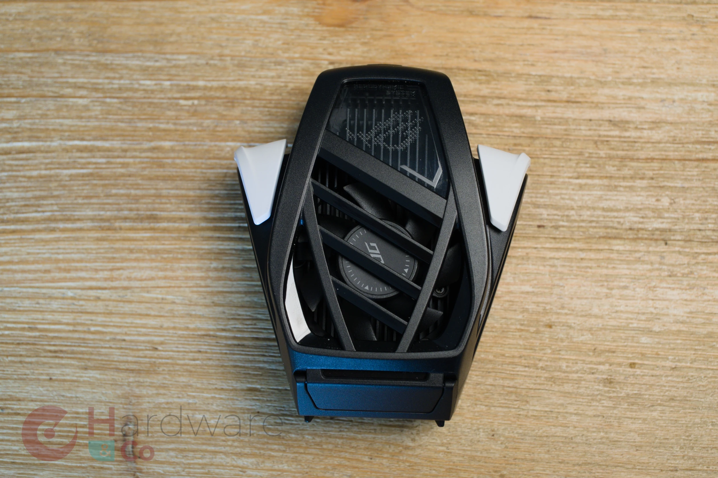 Asus Rog Phone 9 Pro Aero Cooler Derriere