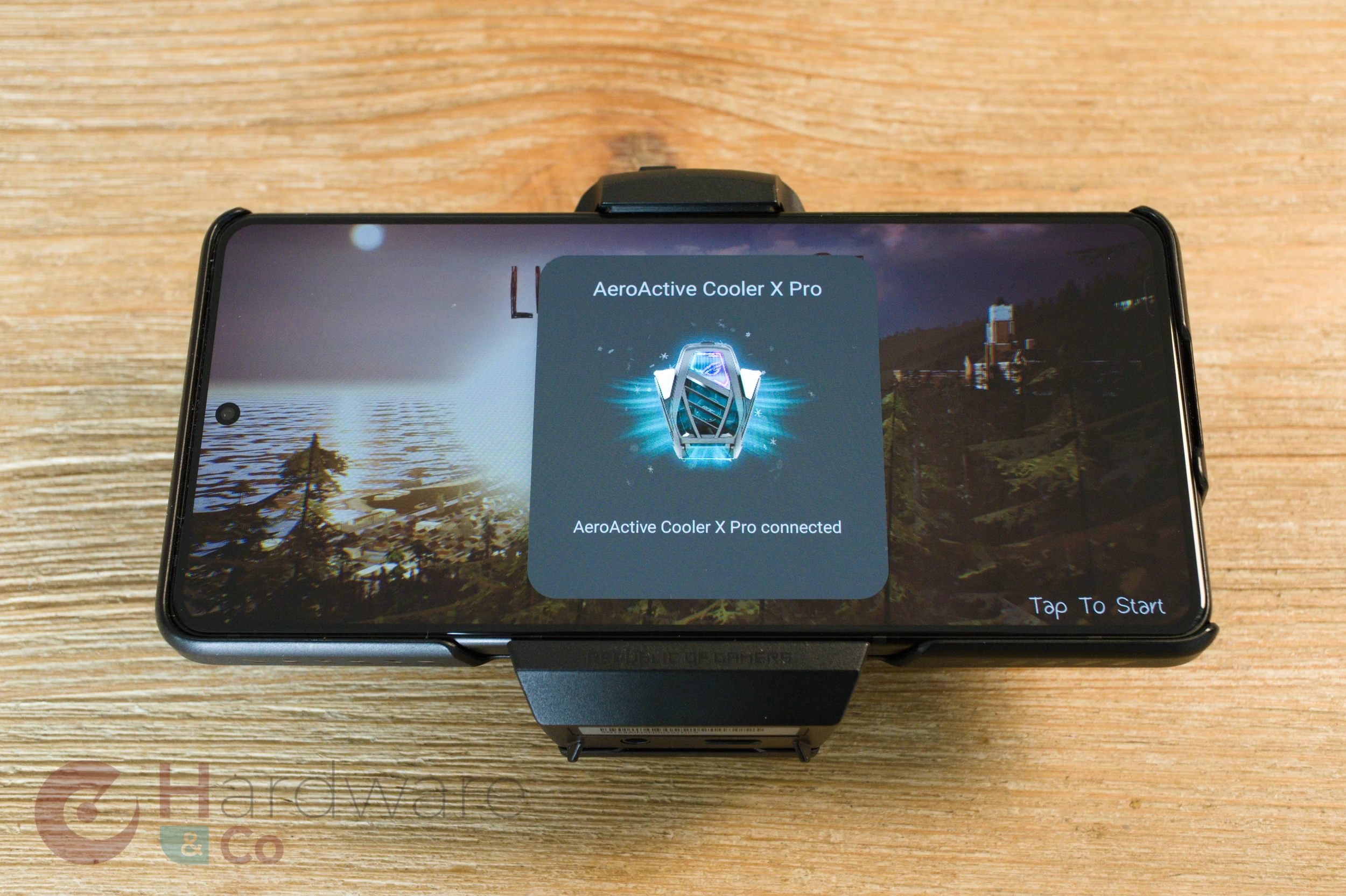 Asus Rog Phone 9 Pro Aero Cooler En Place