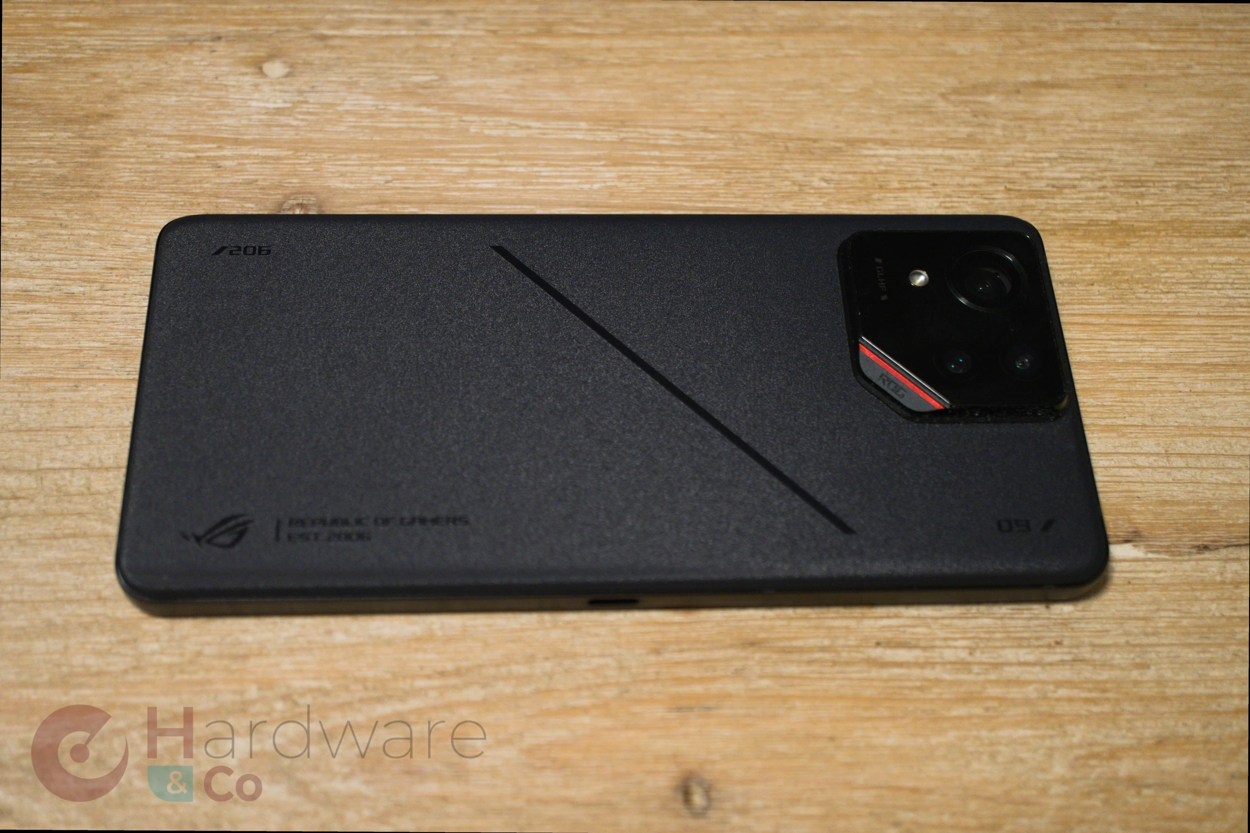 Asus Rog Phone 9 Pro Derriere Sans Led