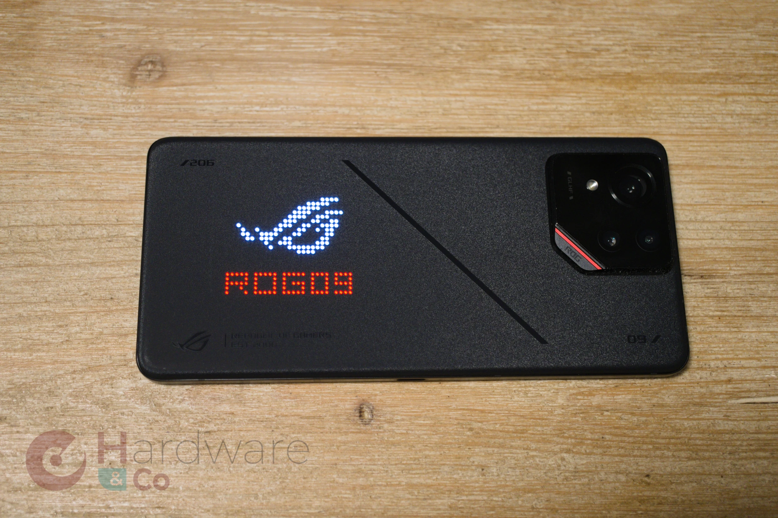 Asus Rog Phone 9 Pro Led Derriere