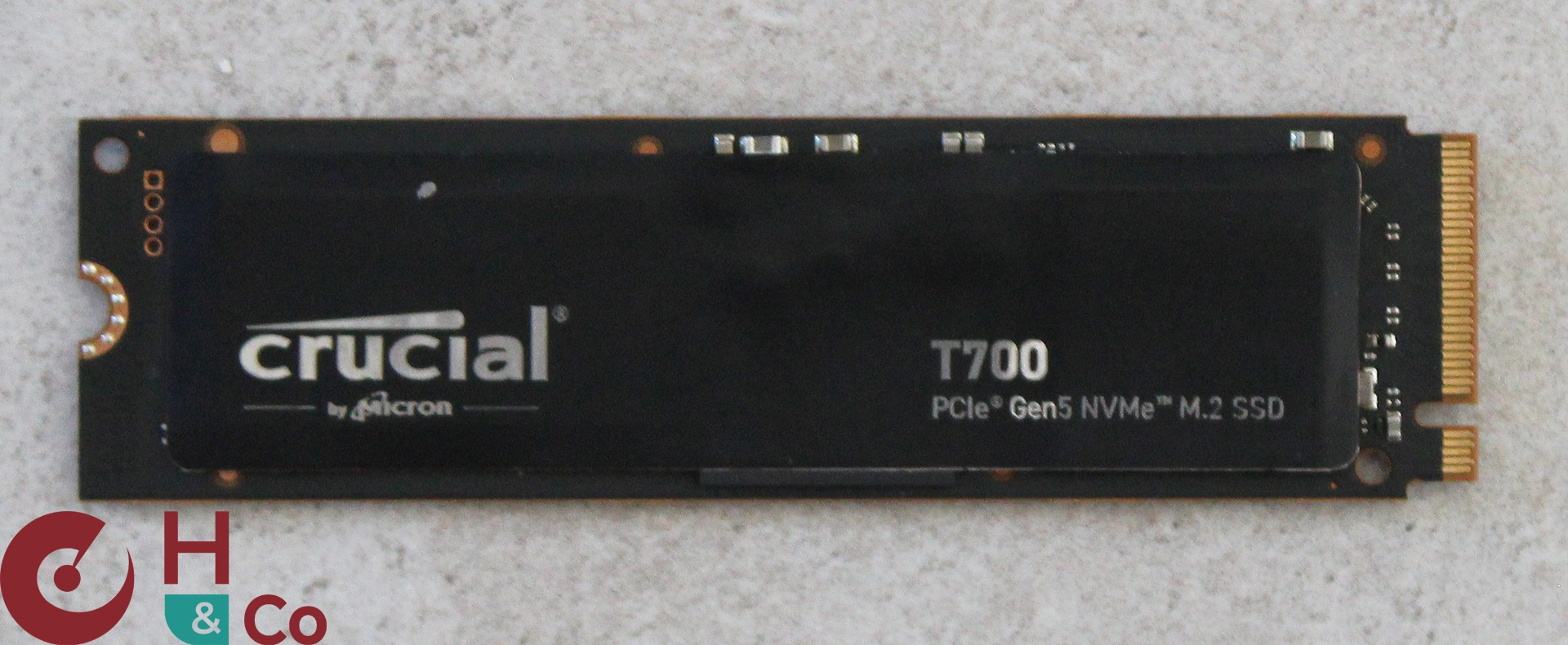 Crucial T700 Recto