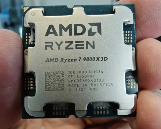 Ryzen 7 9800x3d Faux Chiphell Thumb